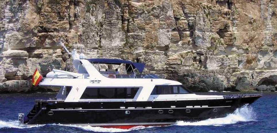 Pipiripao Charter Yacht