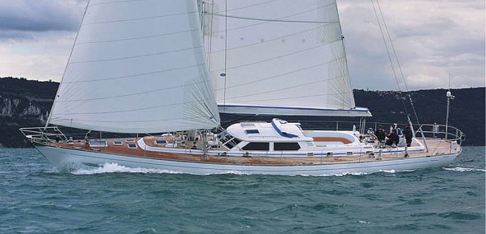Plum Charter Yacht