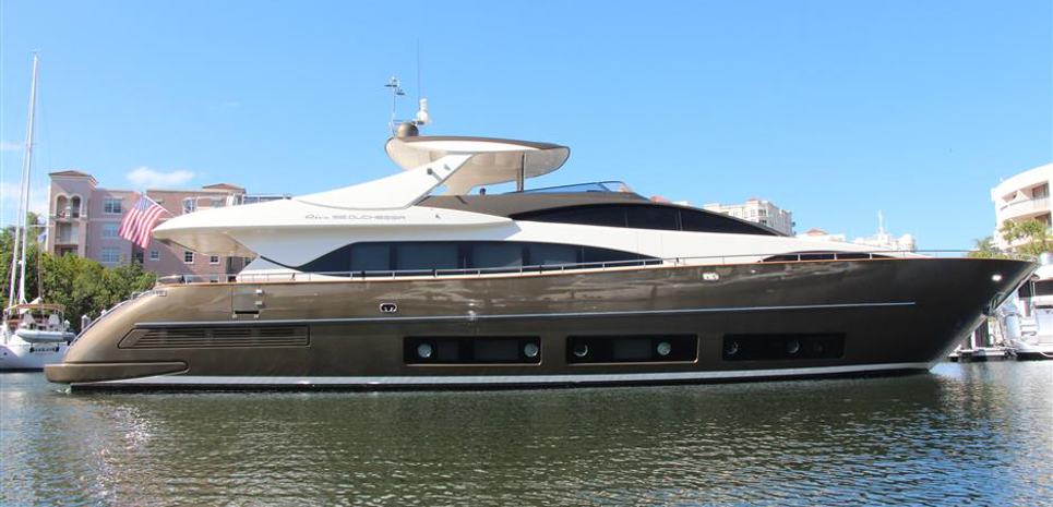 Privilegio Charter Yacht