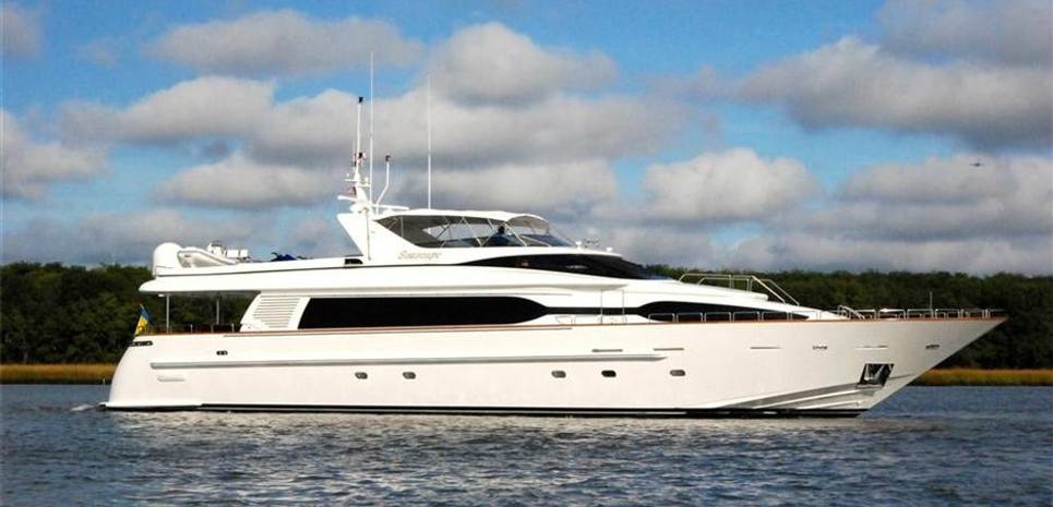 Pushy Charter Yacht