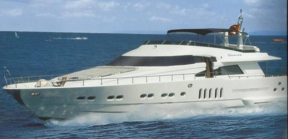 Q'est Ela Vita Charter Yacht