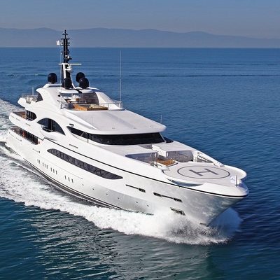 Quantum Of Solace Yacht Charter Price Turquoise Luxury Yacht Charter