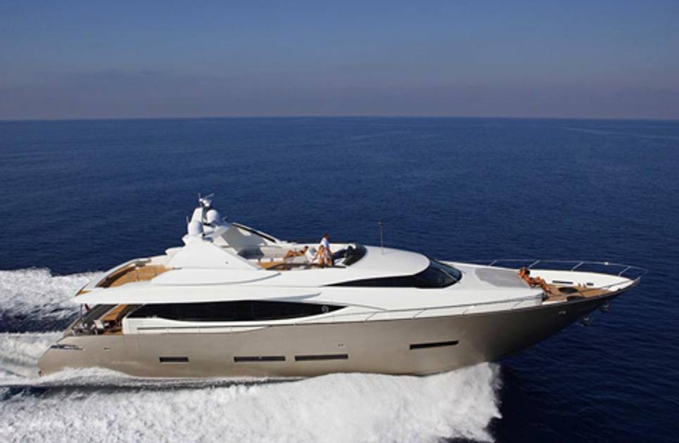 Quantum Charter Yacht