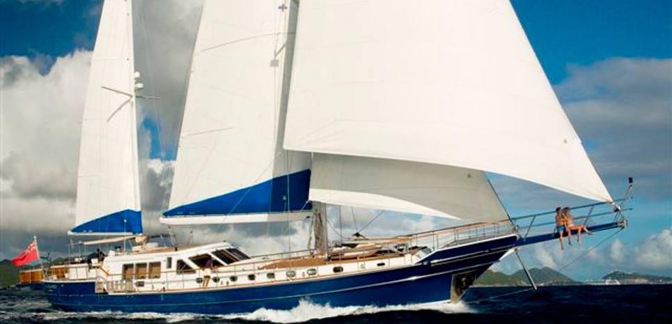Queen South III Charter Yacht