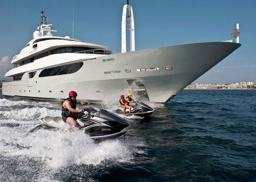 Rarity Charter Yacht