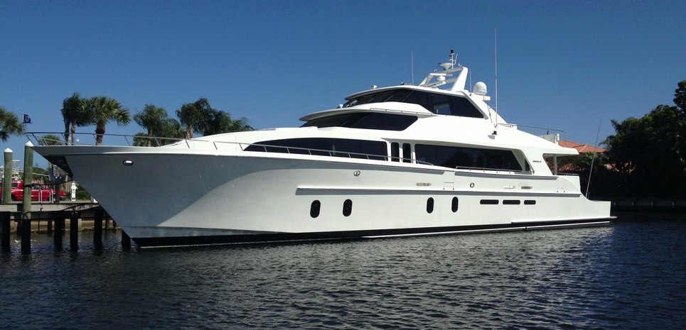 Real Alarm Charter Yacht