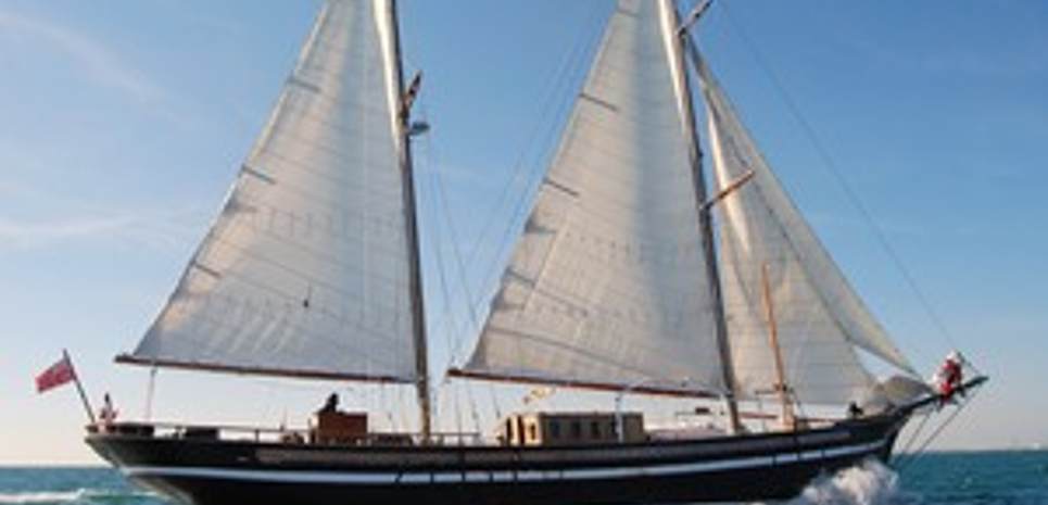 Ring Anderson Charter Yacht