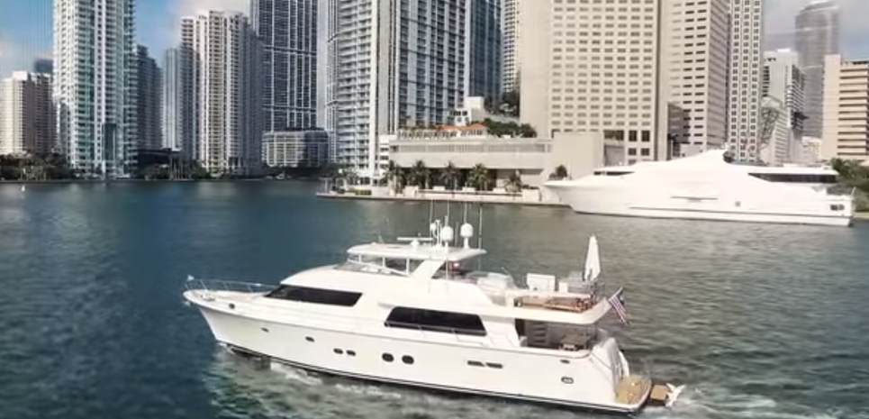 Robinson Crusoe Charter Yacht