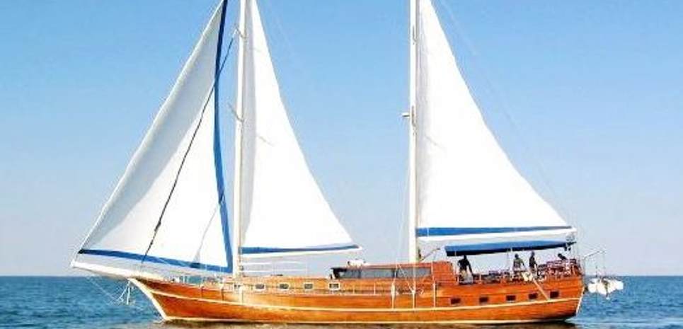 Royal Maris Charter Yacht