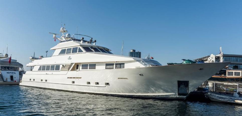 S & U Charter Yacht