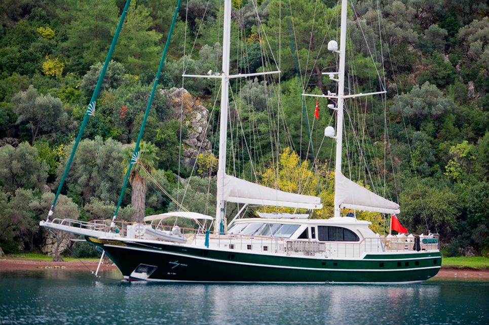 Sailing Nour Charter Yacht