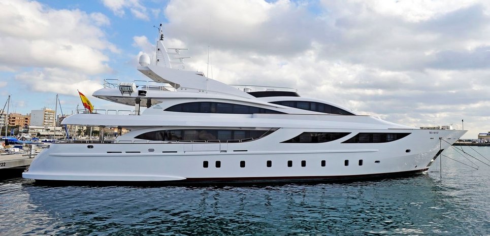 Samurai One Charter Yacht