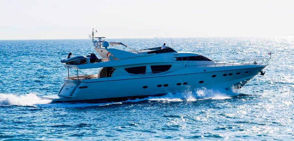 Santa Elena Charter Yacht