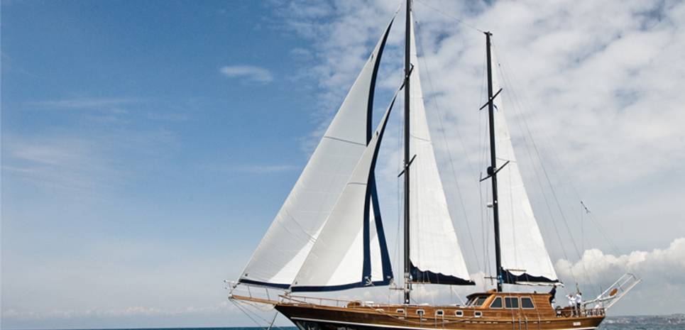 Santa Lucia Charter Yacht
