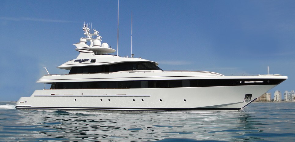 Sea Racer Charter Yacht