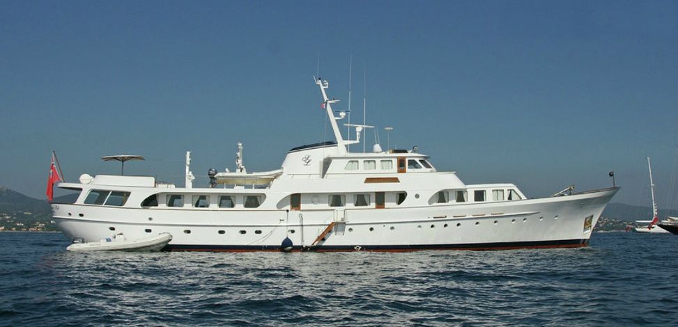 secret life yacht