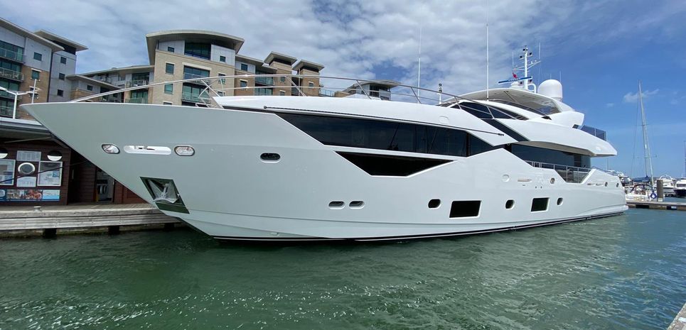 Sedative Charter Yacht