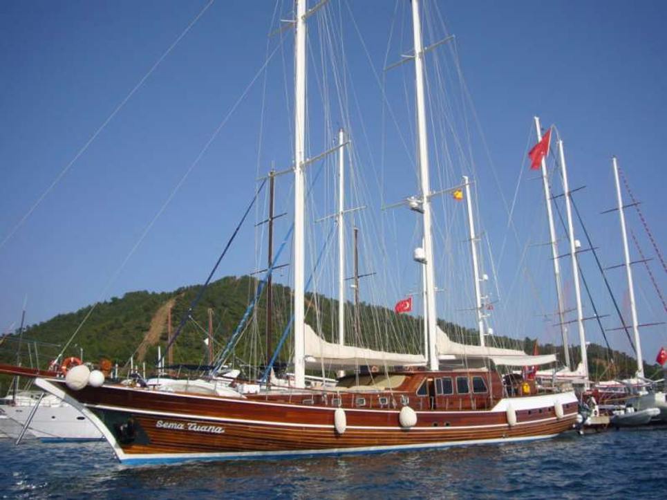 Sema Tuana Charter Yacht