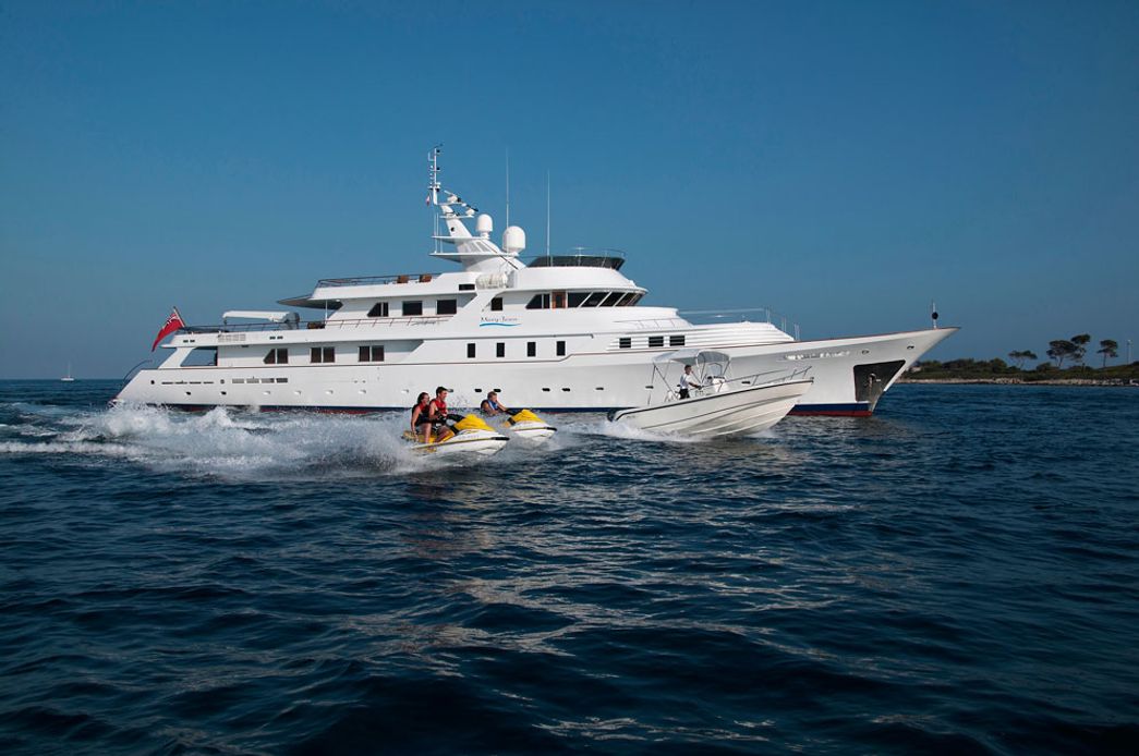 Shake N Bake TBD Charter Yacht