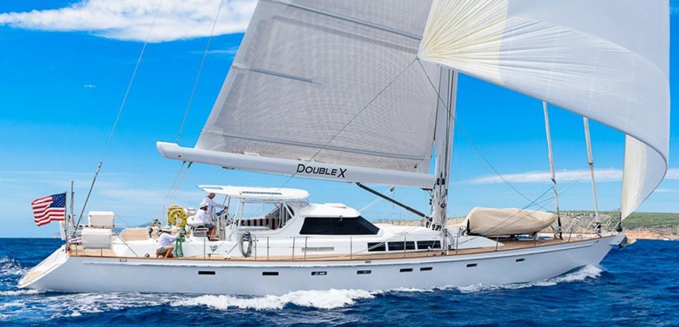 Siete Mares Charter Yacht