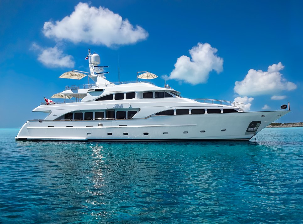 Siete Charter Yacht