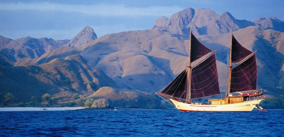 Silolona Charter Yacht