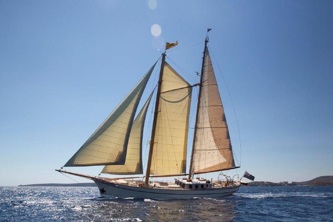 Silver Spray Charter Yacht