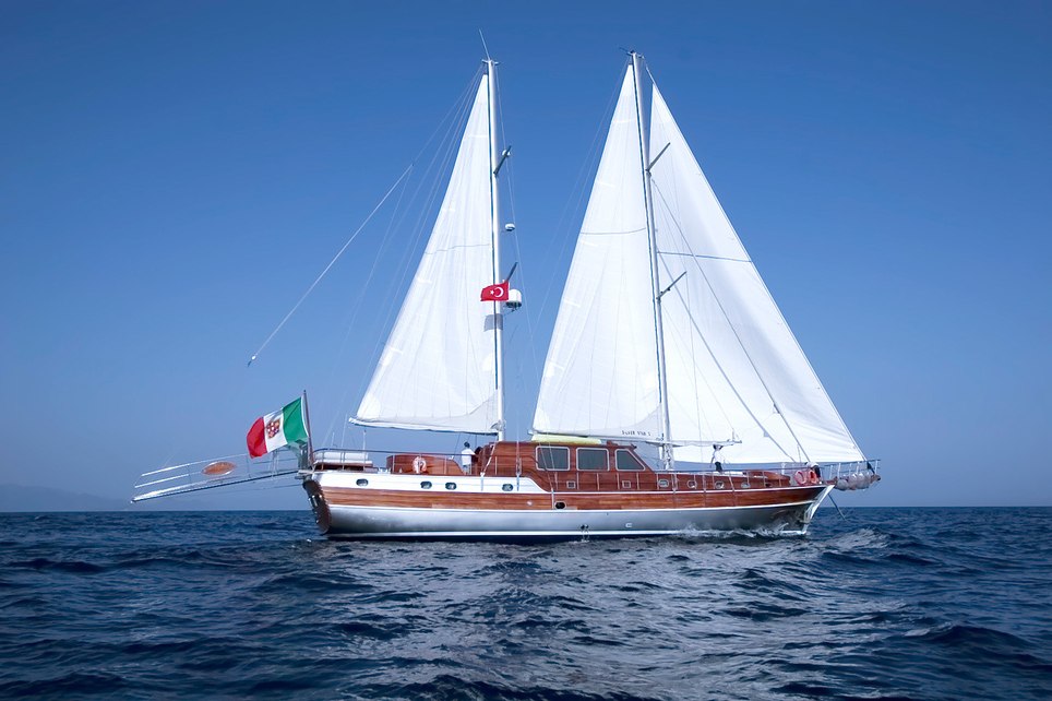 Silver Star Charter Yacht
