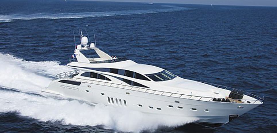 Skiant Charter Yacht