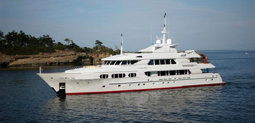 who owns sorcha yacht