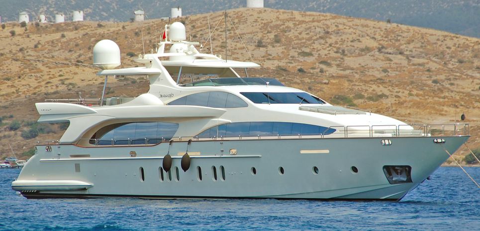 Squalo Charter Yacht