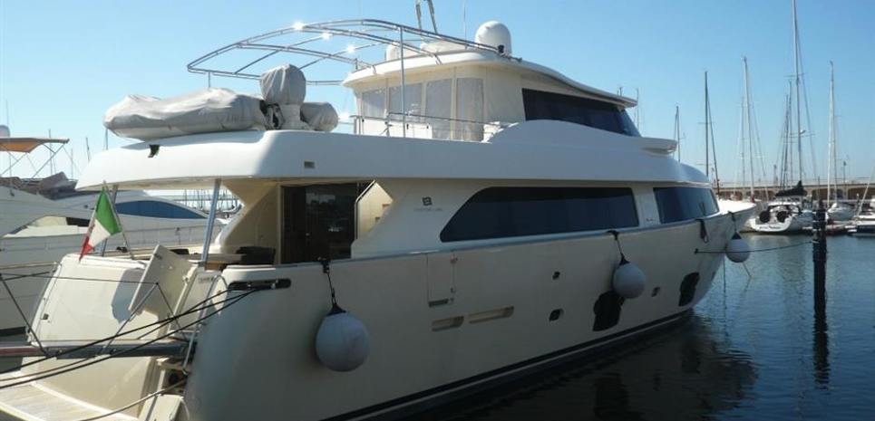 Stradivaria Charter Yacht