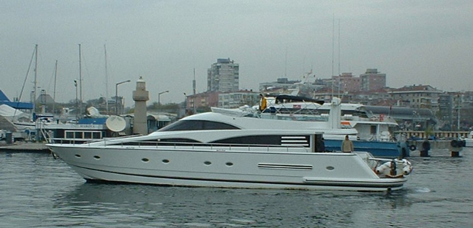 Su-Zet Charter Yacht