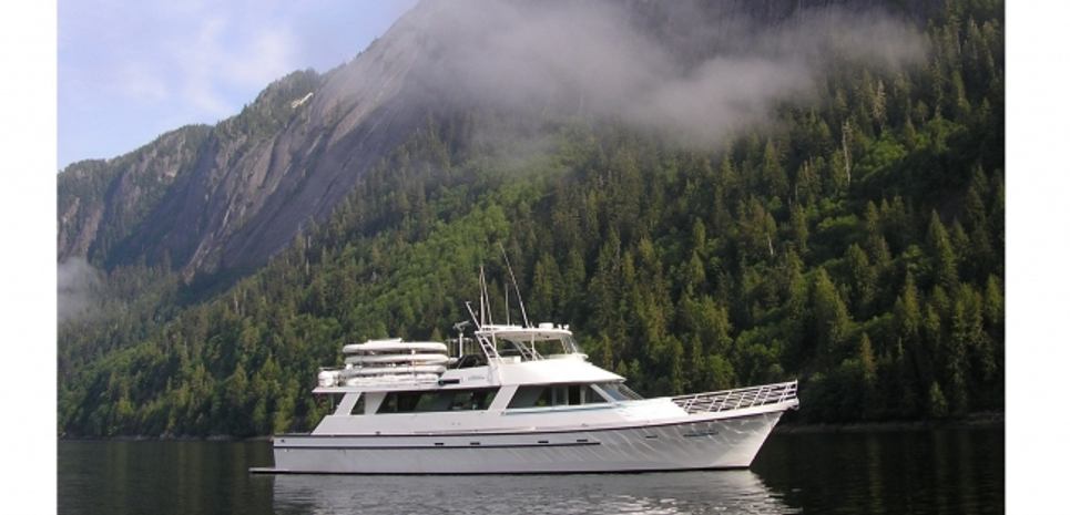 Sumdum Charter Yacht