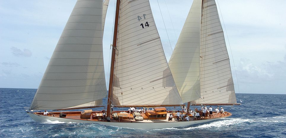 Sumurun Charter Yacht