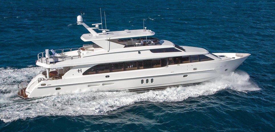 Sunny Charter Yacht