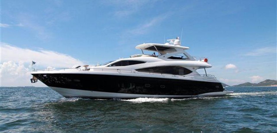 Sunseeker 88 Charter Yacht