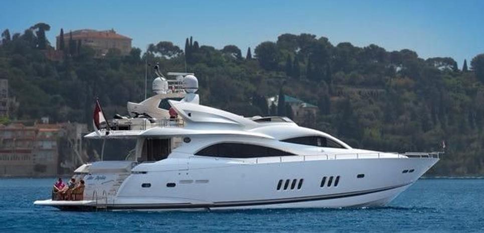 Sunseeker 90 Charter Yacht
