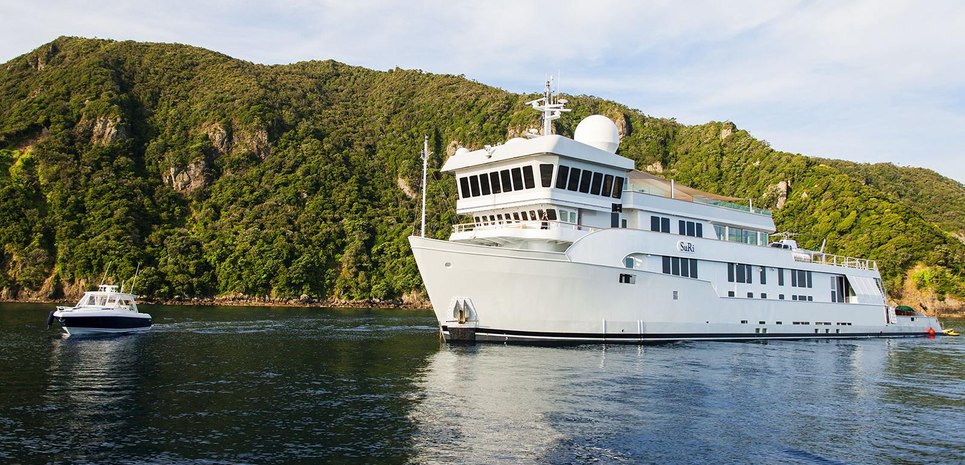 SuRi Charter Yacht