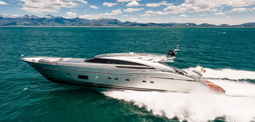 Swift Charter Yacht