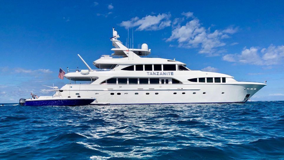 Tanzanite Charter Yacht