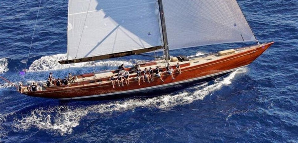 Tempus Fugit Charter Yacht