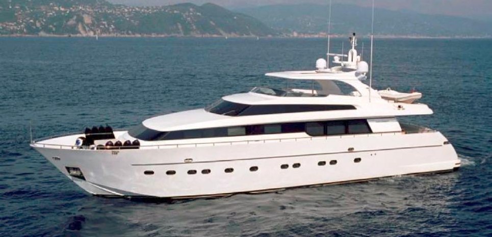 Tout Sweet Charter Yacht