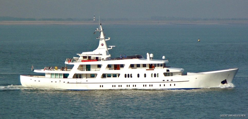 Touya Charter Yacht