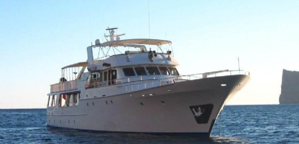 Truk Master Charter Yacht