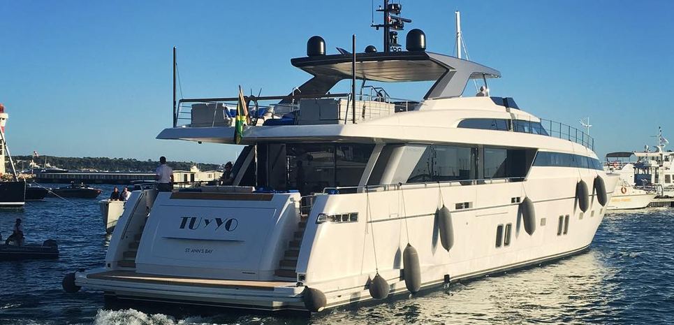 Tu Y Yo Charter Yacht
