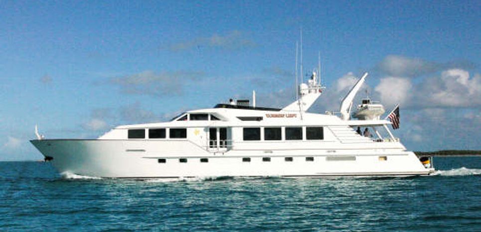 Turnin' Left Charter Yacht