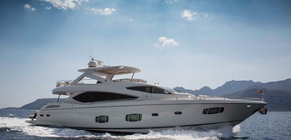 Unique Naz Charter Yacht