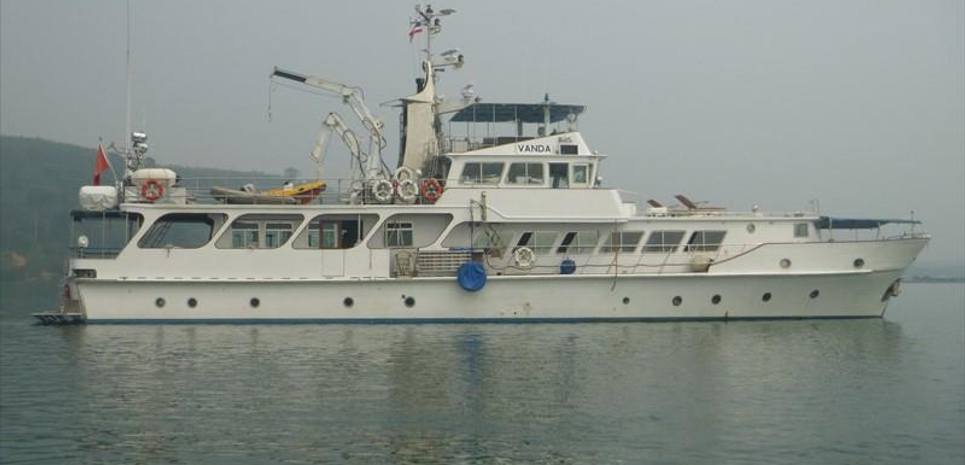 Vanda Charter Yacht