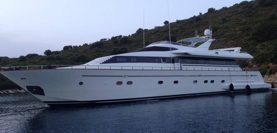 Venus Vistoria Charter Yacht